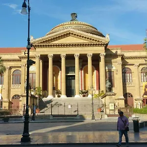 Privatunterkunft Benvenuti Al Massimo Palermo